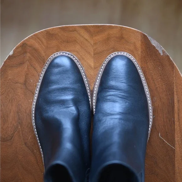 Botkier Leather / Sherling Chelsea Boots Sz 9.5 - Picture 3 of 6